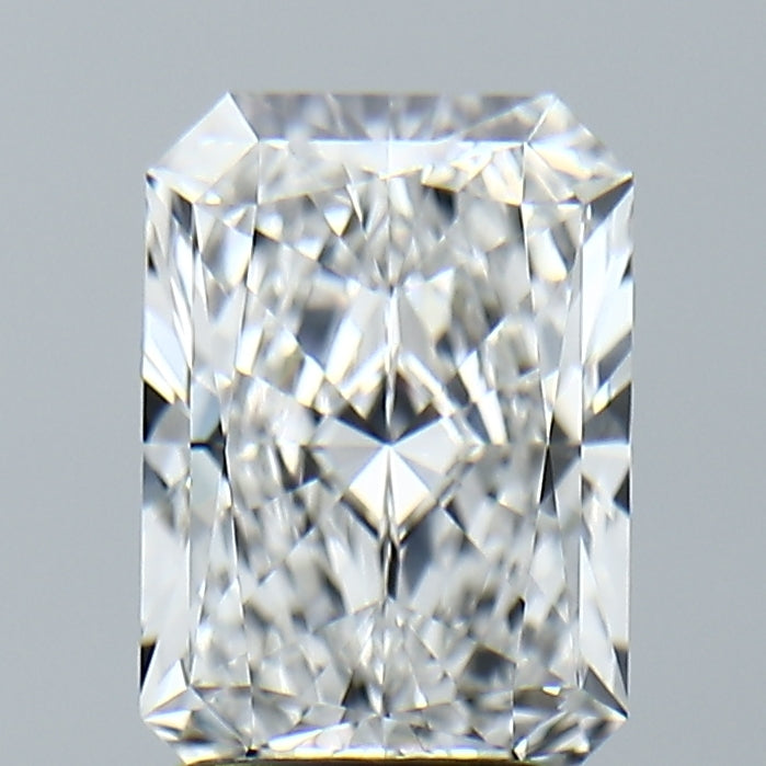 Lab-Grown 2.50 Carat Radiant Cut Diamond color E Clarity VVS2, precious stones, engagement diamonds