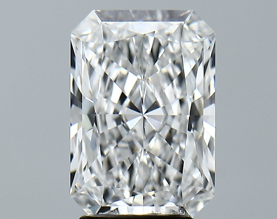 Lab-Grown 2.85 Carat Radiant Cut Diamond color E Clarity VVS2 With GIA Certificate, precious stones, engagement diamonds