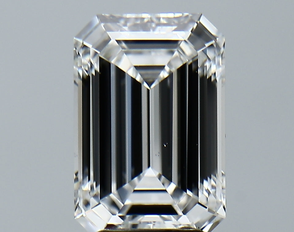 Lab-Grown 3.55 Carat Emerald Cut Diamond color E Clarity VS1, precious stones, engagement diamonds