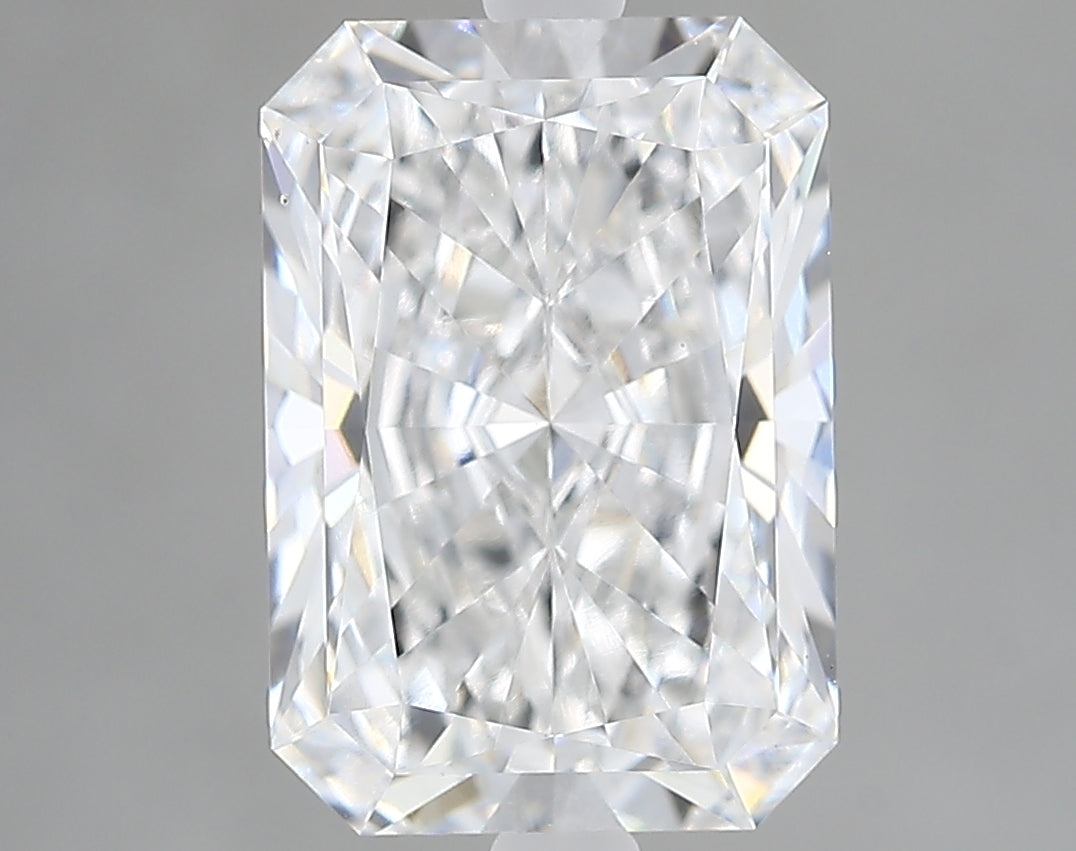 Lab-Grown 3.07 Carat Radiant Cut Diamond color E Clarity VVS2 With GIA Certificate, precious stones, engagement diamonds