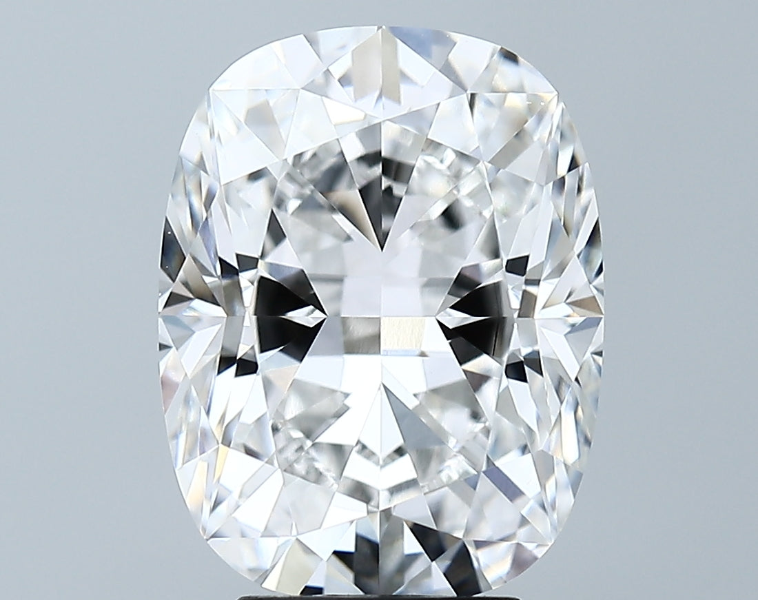 Lab-Grown 4.84 Carat Cushion Brilliant Diamond color E Clarity VVS2 With GIA Certificate, precious stones, engagement diamonds