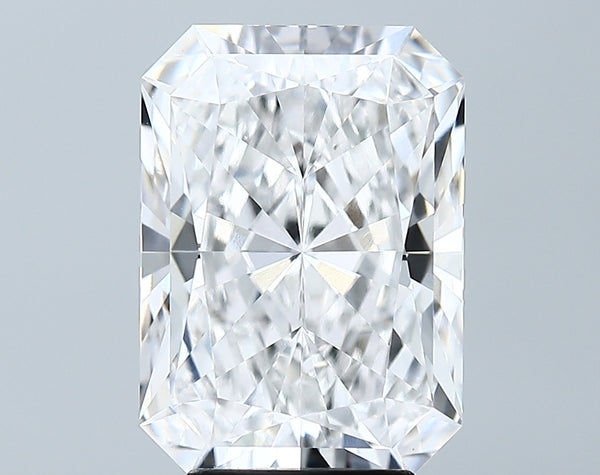 Lab-Grown 4.70 Carat Radiant Cut Diamond color E Clarity VS1 With GIA Certificate, precious stones, engagement diamonds