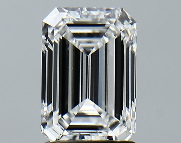 Lab-Grown 1.70 Carat Emerald Cut Diamond color E Clarity VVS2, precious stones, engagement diamonds