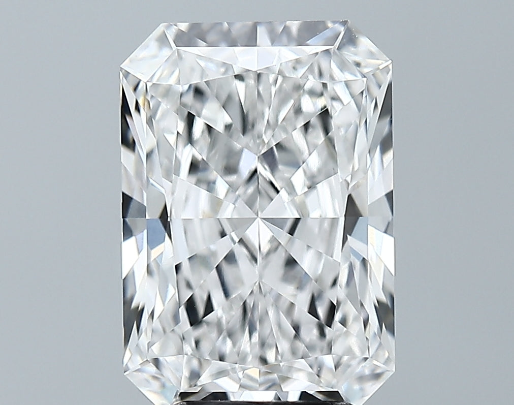 Lab-Grown 4.17 Carat Radiant Cut Diamond color D Clarity VVS2 With GIA Certificate, precious stones, engagement diamonds