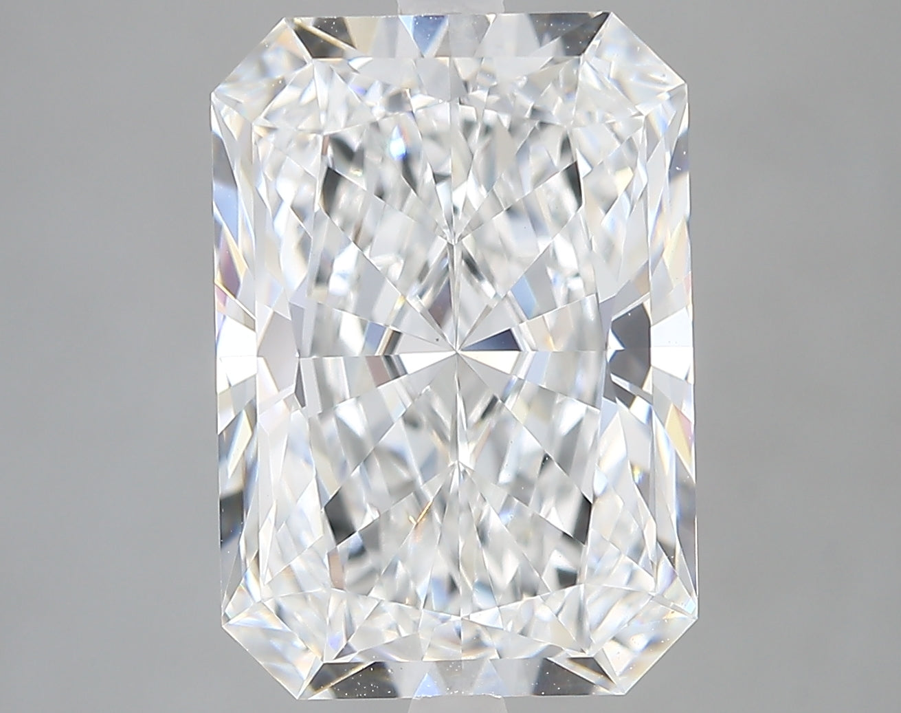 Lab-Grown 5.55 Carat Radiant Cut Diamond color E Clarity VVS2, precious stones, engagement diamonds