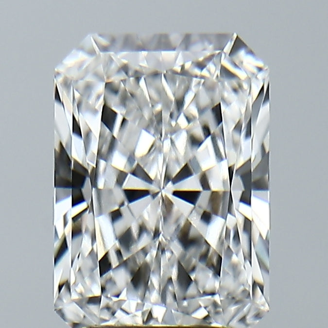Lab-Grown 2.41 Carat Radiant Cut Diamond color E Clarity VS1, precious stones, engagement diamonds