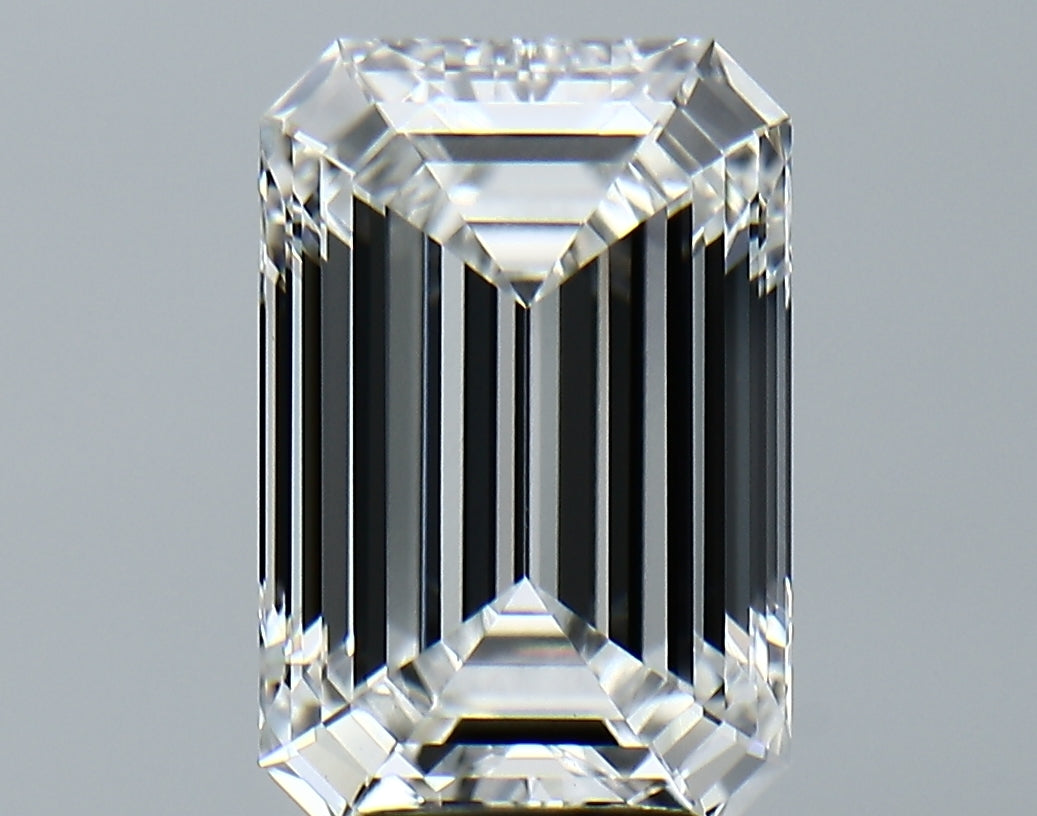 Lab-Grown 4.77 Carat Emerald Cut Diamond color E Clarity VVS2, precious stones, engagement diamonds