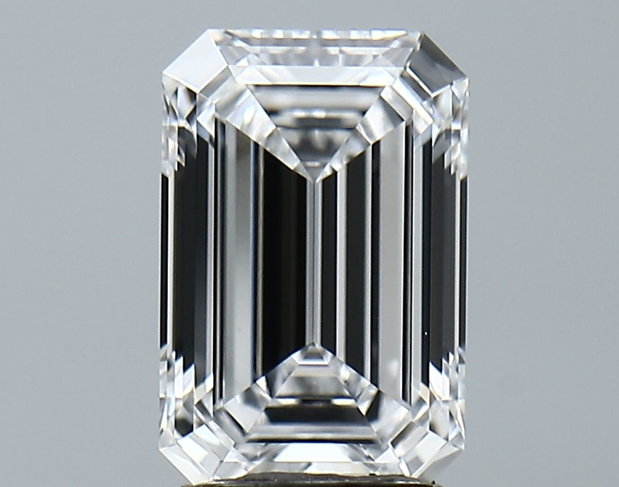 Lab-Grown 2.50 Carat Emerald Cut Diamond color D Clarity VVS2, precious stones, engagement diamonds