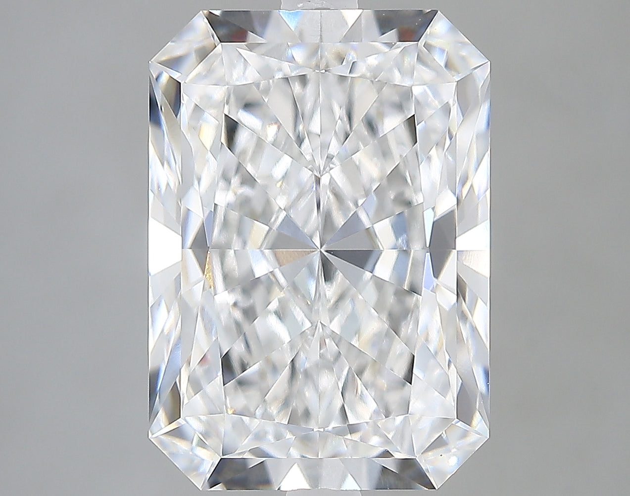 Lab-Grown 5.44 Carat Radiant Cut Diamond color E Clarity VVS2 With GIA Certificate, precious stones, engagement diamonds