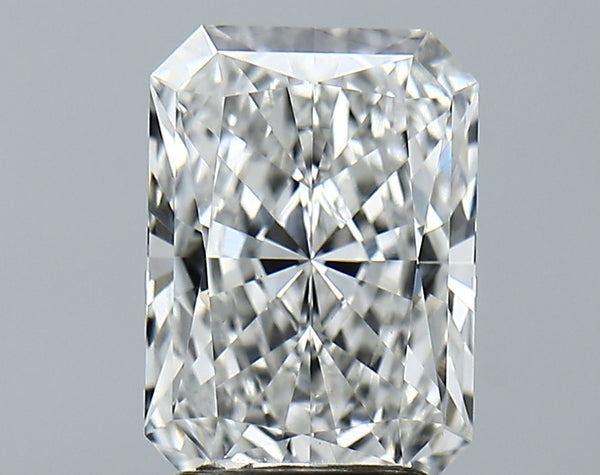 Lab-Grown 2.77 Carat Radiant Cut Diamond color E Clarity VVS2, precious stones, engagement diamonds
