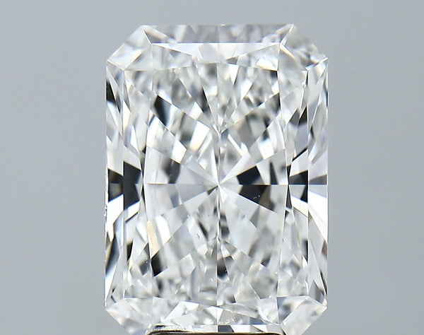 Lab-Grown 5.76 Carat Radiant Cut Diamond color E Clarity VVS2, precious stones, engagement diamonds
