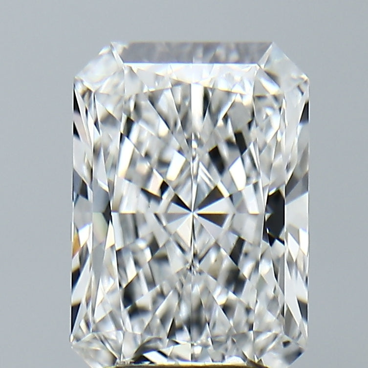 Lab-Grown 3.20 Carat Radiant Cut Diamond color E Clarity VS1, precious stones, engagement diamonds