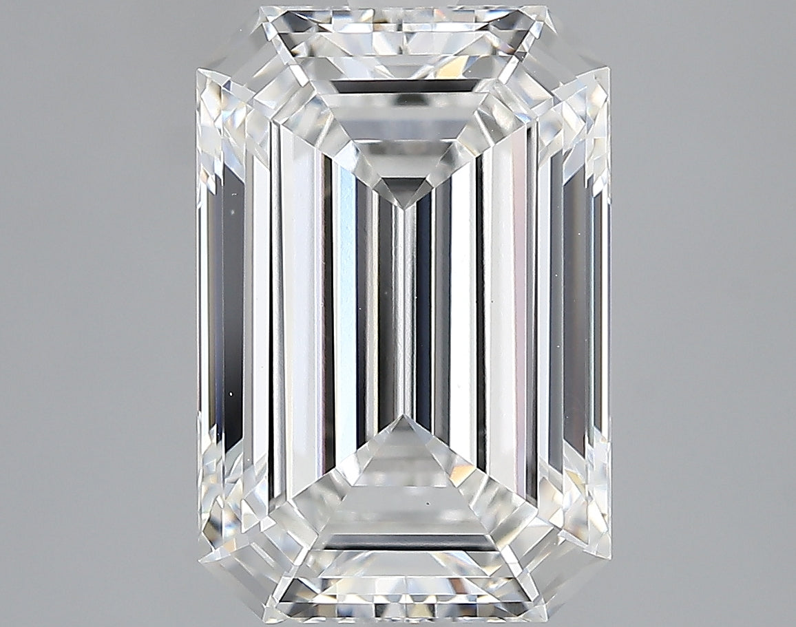 Lab-Grown 4.04 Carat Emerald Cut Diamond color E Clarity VVS2, precious stones, engagement diamonds