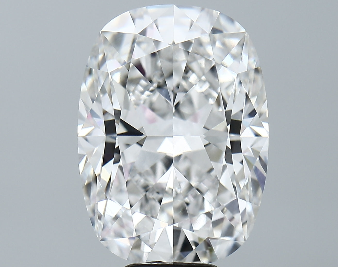 Lab-Grown 8.79 Carat Cushion Brilliant Diamond color E Clarity VVS2 With GIA Certificate, precious stones, engagement diamonds