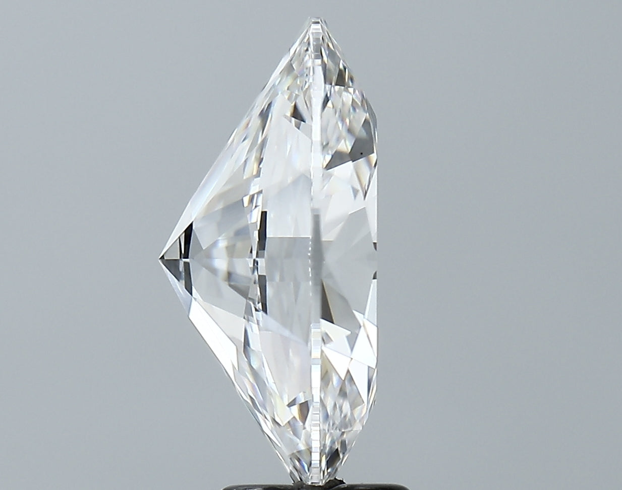 Lab-Grown 6.01 Carat Oval Shape Diamond color E Clarity VVS2 With GIA Certificate, precious stones, engagement diamonds