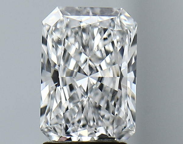 Lab-Grown 1.94 Carat Radiant Cut Diamond color E Clarity VVS2 With GIA Certificate, precious stones, engagement diamonds