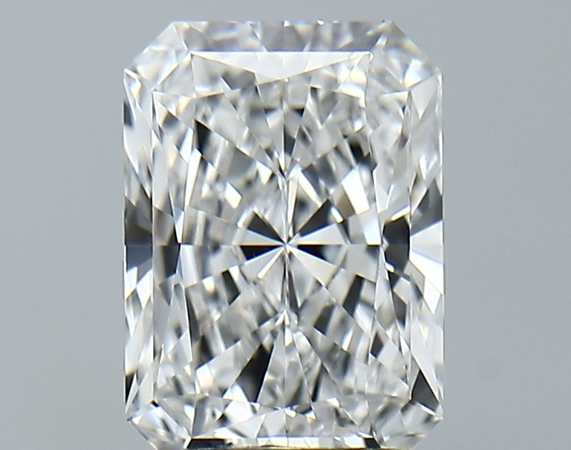Lab-Grown 2.69 Carat Radiant Cut Diamond color E Clarity VVS1, precious stones, engagement diamonds