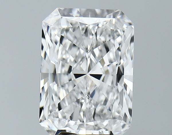 Lab-Grown 4.66 Carat Radiant Cut Diamond color E Clarity VS1 With GIA Certificate, precious stones, engagement diamonds