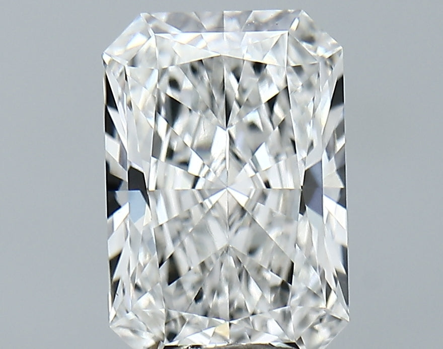 Lab-Grown 3.03 Carat Radiant Cut Diamond color E Clarity VVS2, precious stones, engagement diamonds