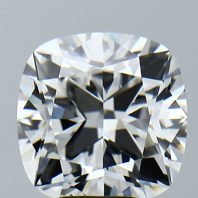 Lab-Grown 5.59 Carat Square Cushion Cut Diamond color E Clarity VVS2, precious stones, engagement diamonds