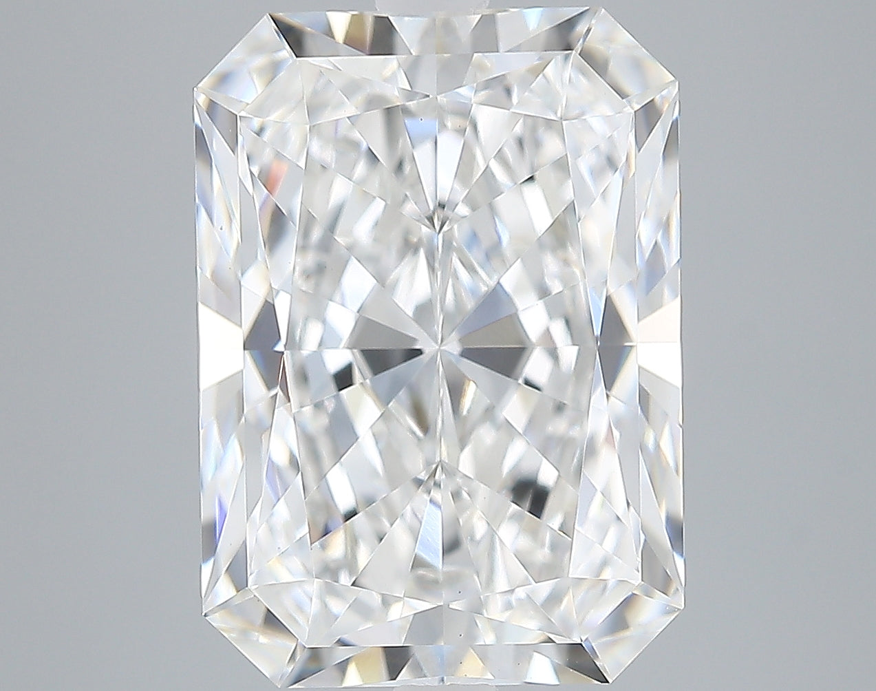 Lab-Grown 5.65 Carat Radiant Cut Diamond color E Clarity VS1, precious stones, engagement diamonds