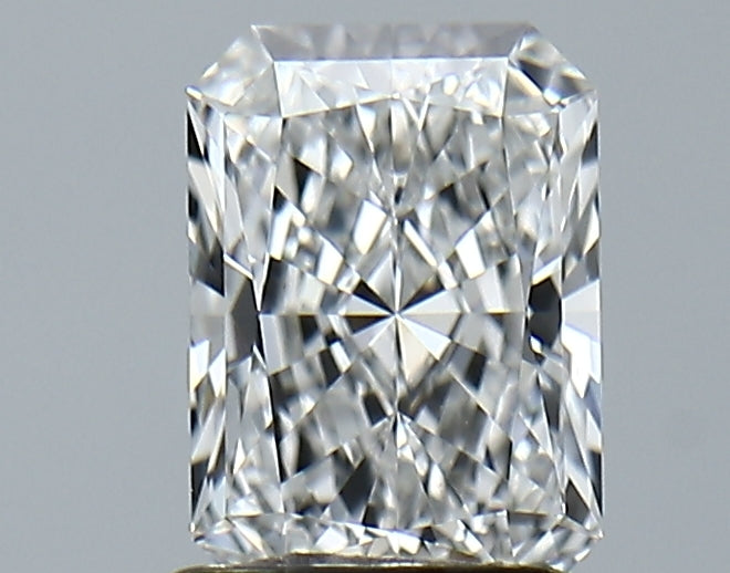 Lab-Grown 1.37 Carat Radiant Cut Diamond color E Clarity VVS2, precious stones, engagement diamonds