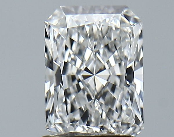 Lab-Grown 1.37 Carat Radiant Cut Diamond color E Clarity VVS2, precious stones, engagement diamonds