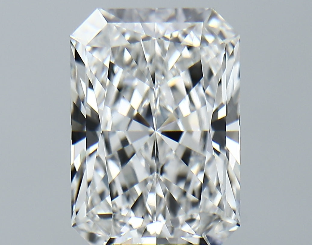 Lab-Grown 4.93 Carat Radiant Cut Diamond color E Clarity VVS2 With GIA Certificate, precious stones, engagement diamonds