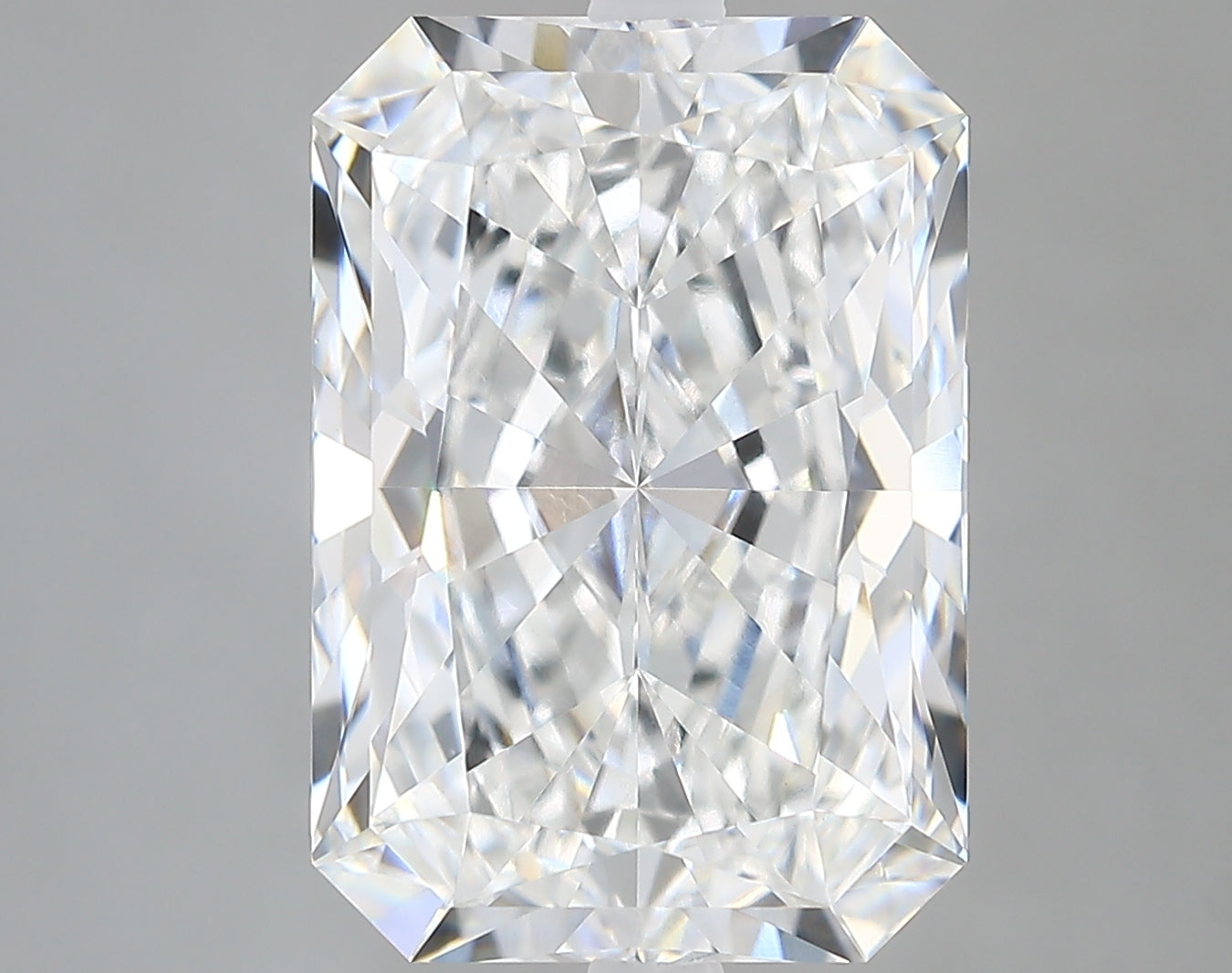 Lab-Grown 6.37 Carat Radiant Cut Diamond color E Clarity VVS2, precious stones, engagement diamonds