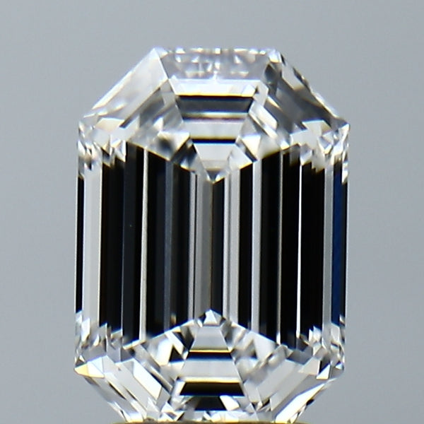 Lab-Grown 2.72 Carat Emerald Cut Diamond color E Clarity VVS2, precious stones, engagement diamonds