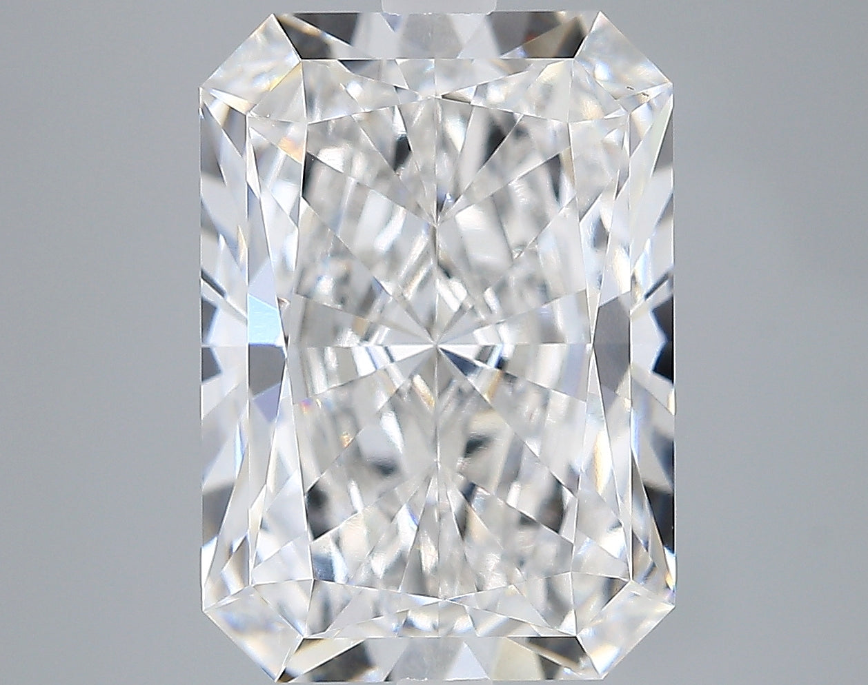 Lab-Grown 5.33 Carat Radiant Cut Diamond color E Clarity VVS2, precious stones, engagement diamonds