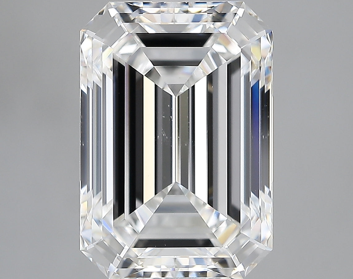 Lab-Grown 4.53 Carat Emerald Cut Diamond color E Clarity VVS2, precious stones, engagement diamonds
