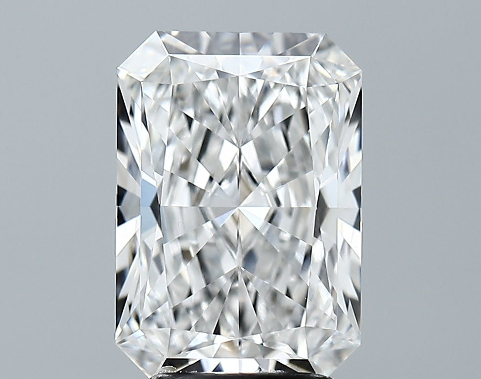 Lab-Grown 3.31 Carat Radiant Cut Diamond color E Clarity VVS2 With GIA Certificate, precious stones, engagement diamonds
