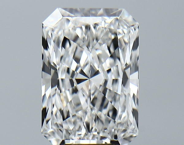 Lab-Grown 4.72 Carat Radiant Cut Diamond color E Clarity VVS2, precious stones, engagement diamonds