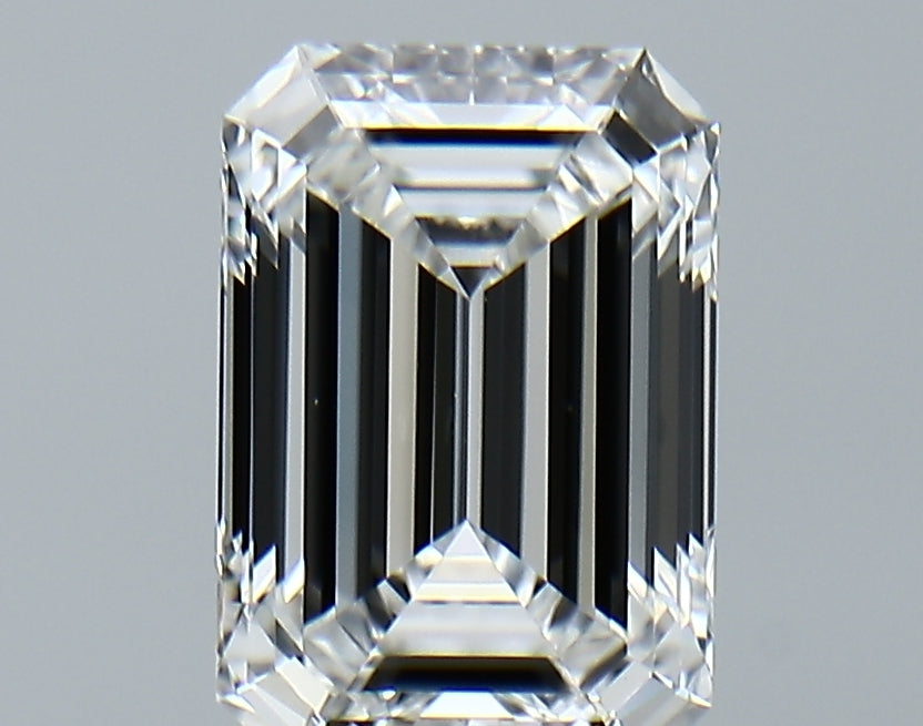 Lab-Grown 2.75 Carat Emerald Cut Diamond color E Clarity VVS2, precious stones, engagement diamonds