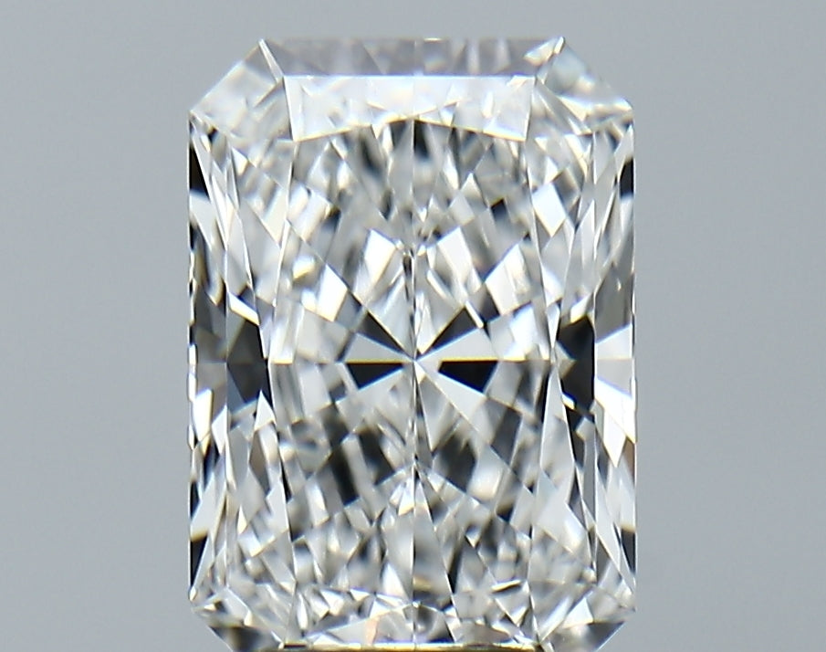 Lab-Grown 3.18 Carat Radiant Cut Diamond color E Clarity VVS2, precious stones, engagement diamonds
