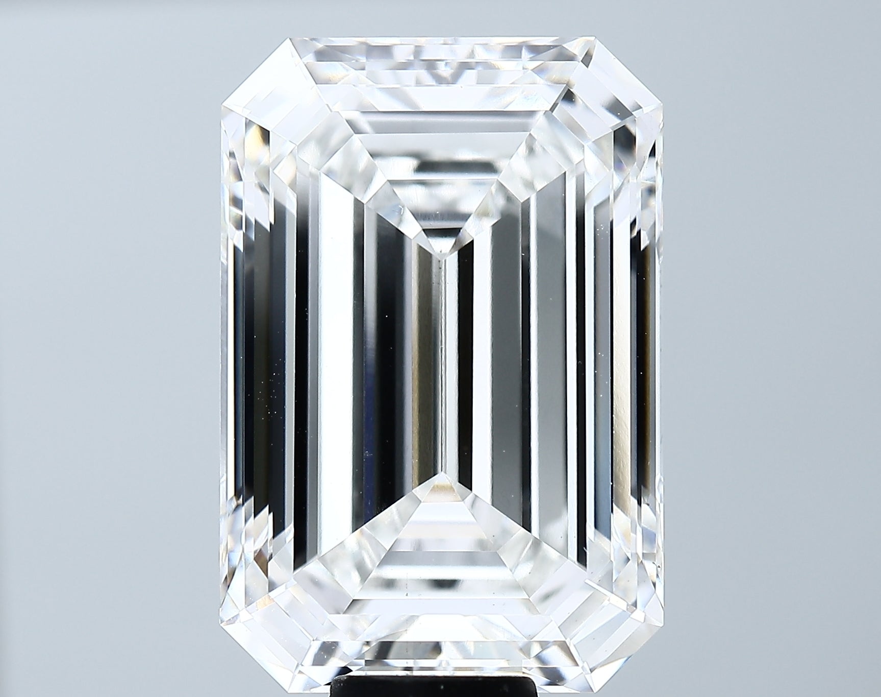 Lab-Grown 17.20 Carat Emerald Cut Diamond color G Clarity VS1 With GIA Certificate, precious stones, engagement diamonds