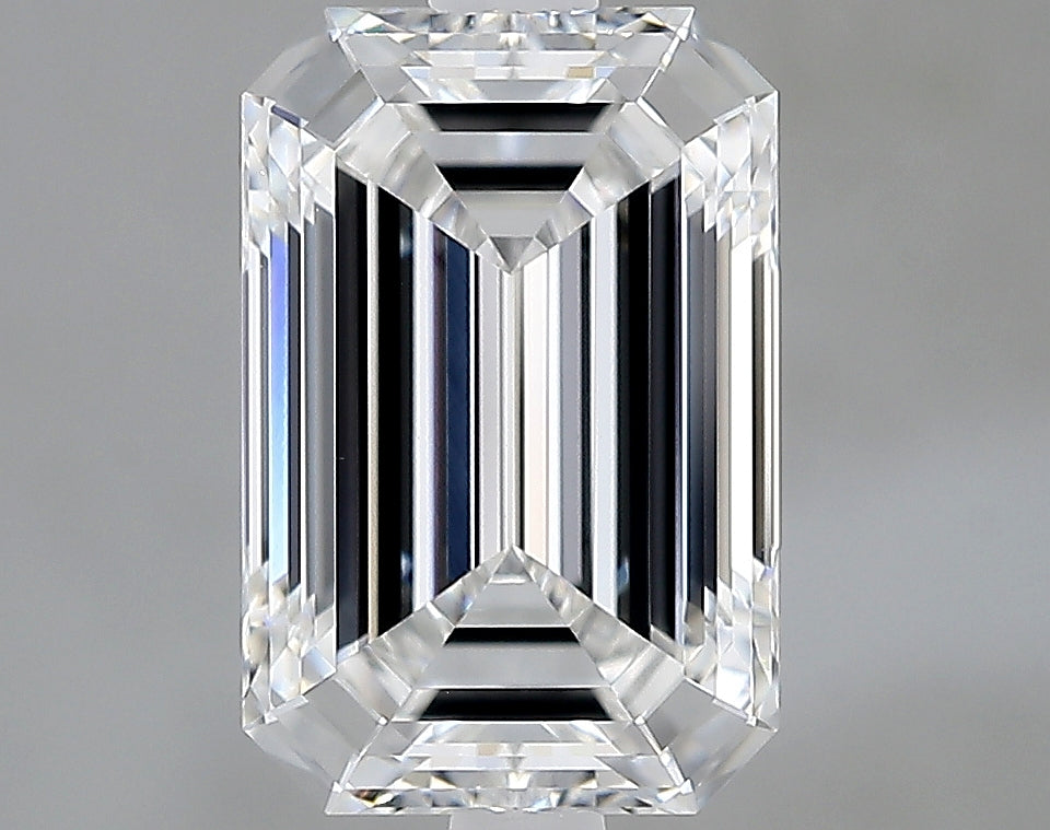 Lab-Grown 2.19 Carat Emerald Cut Diamond color E Clarity VVS2, precious stones, engagement diamonds