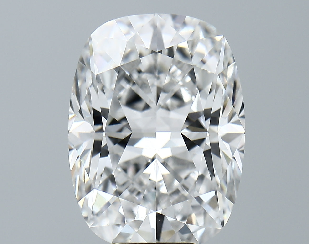 Lab-Grown 8.70 Carat Cushion Brilliant Diamond color E Clarity VS1 With GIA Certificate, precious stones, engagement diamonds