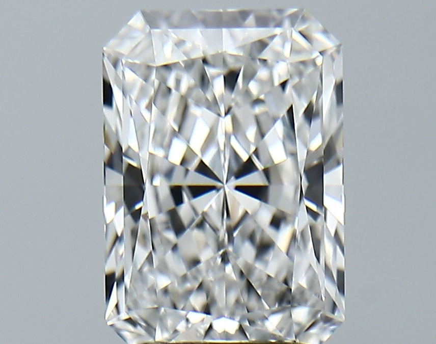 Lab-Grown 2.90 Carat Radiant Cut Diamond color E Clarity VVS2, precious stones, engagement diamonds