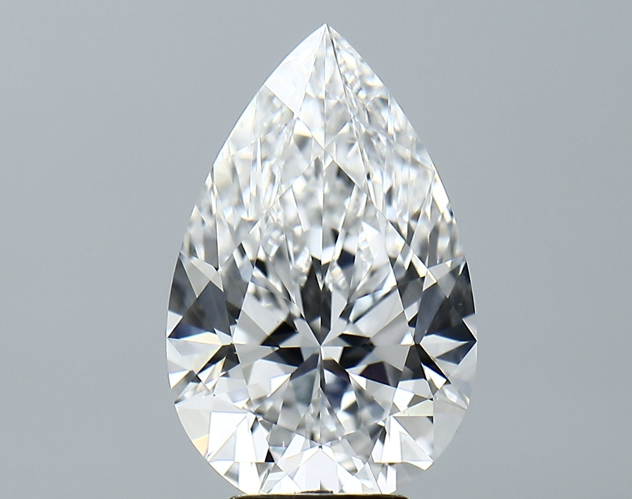 Lab-Grown 4.66 Carat Pear Shape Diamond color E Clarity VS1 With GIA Certificate, precious stones, engagement diamonds