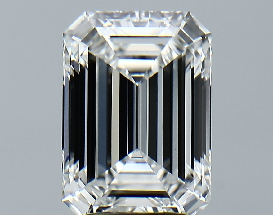 Lab-Grown 3.20 Carat Emerald Cut Diamond color E Clarity VVS2, precious stones, engagement diamonds