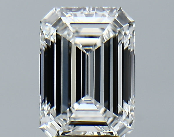 Lab-Grown 3.20 Carat Emerald Cut Diamond color E Clarity VVS2, precious stones, engagement diamonds