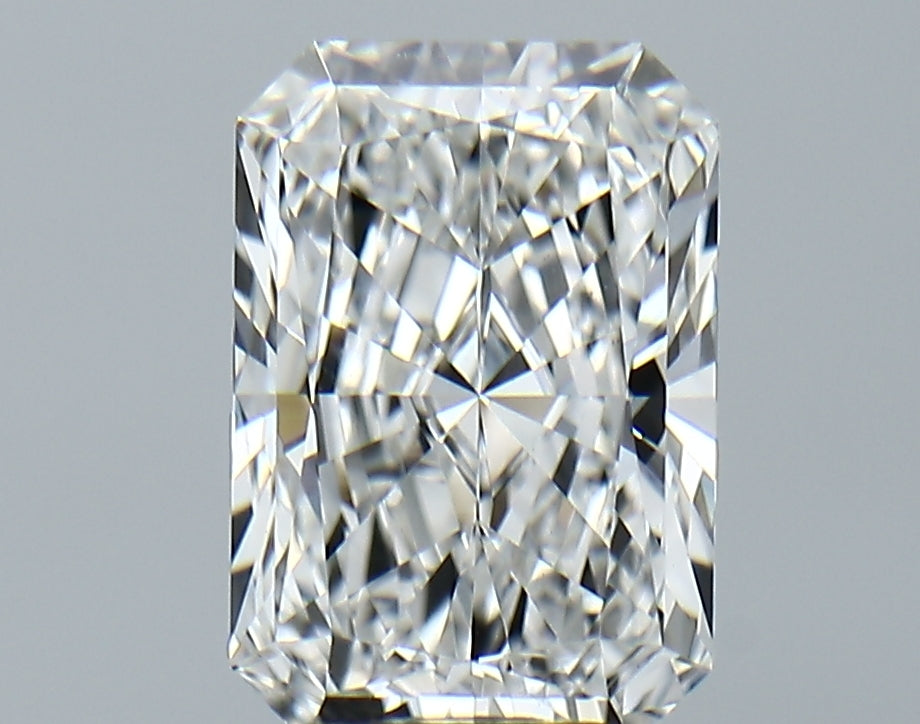 Lab-Grown 3.19 Carat Radiant Cut Diamond color E Clarity VS1, precious stones, engagement diamonds