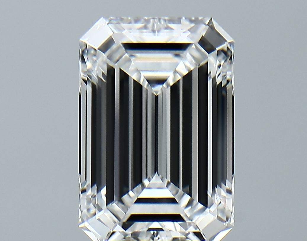 Lab-Grown 4.38 Carat Emerald Cut Diamond color E Clarity VVS2, precious stones, engagement diamonds