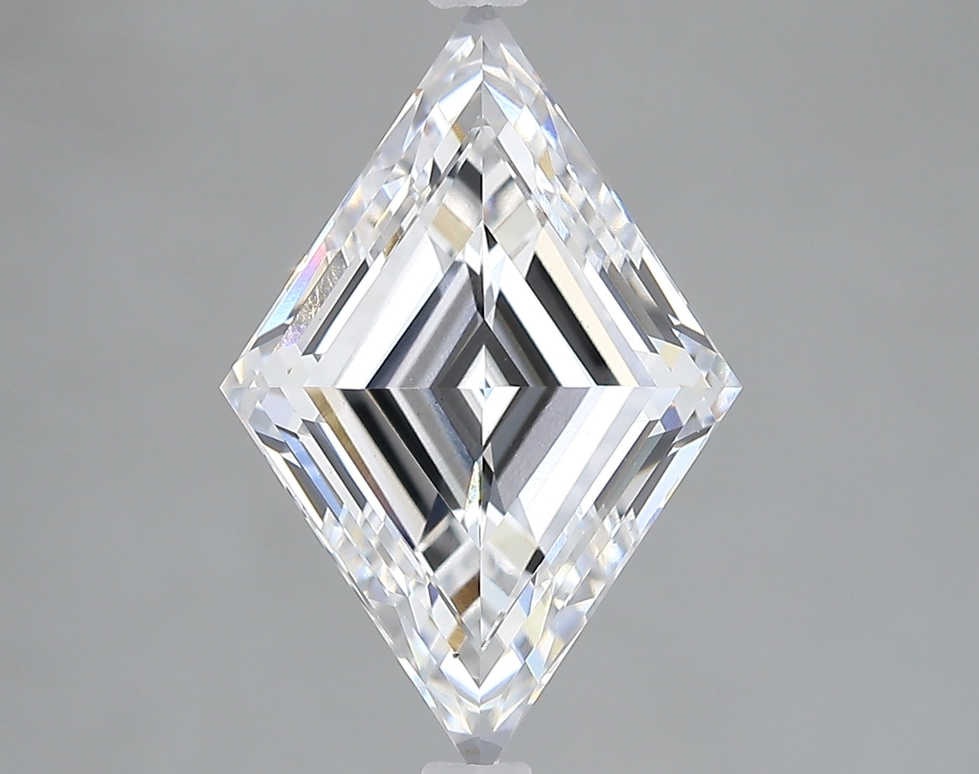 Lab-Grown 3.26 Carat Lozenge Step Cut Diamond color D Clarity VS2 With GIA Certificate, precious stones, engagement diamonds