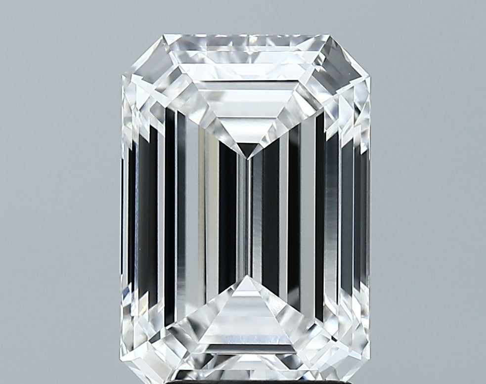 Lab-Grown 3.89 Carat Emerald Cut Diamond color E Clarity VVS2 With GIA Certificate, precious stones, engagement diamonds