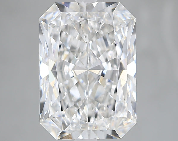 Lab-Grown 4.86 Carat Radiant Cut Diamond color E Clarity VVS2, precious stones, engagement diamonds