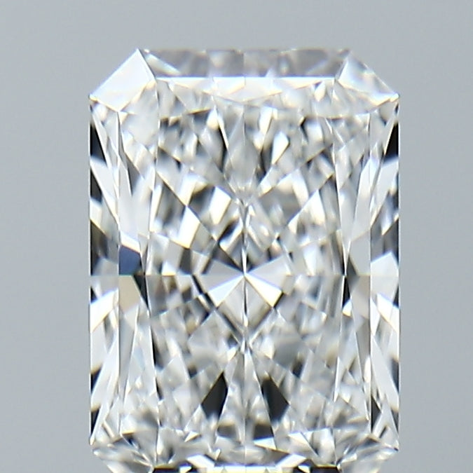 Lab-Grown 2.36 Carat Radiant Cut Diamond color E Clarity VVS2, precious stones, engagement diamonds