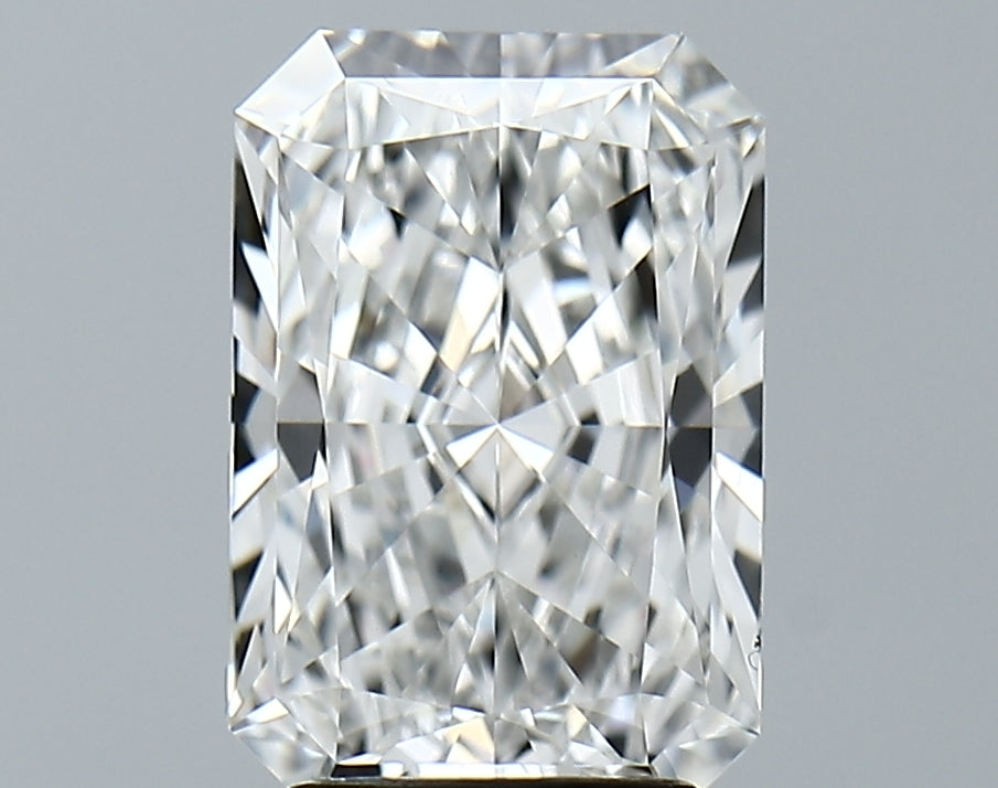 Lab-Grown 3.17 Carat Radiant Cut Diamond color E Clarity VS1, precious stones, engagement diamonds